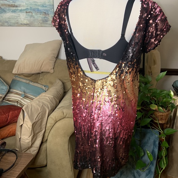 Tobi Sequined Shift Party Dress size M multi colored Night out - Picture 4 of 6